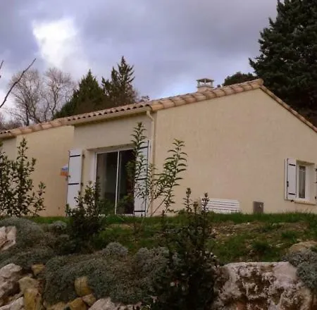 Gite Les Aubepines * Lussan (Gard)